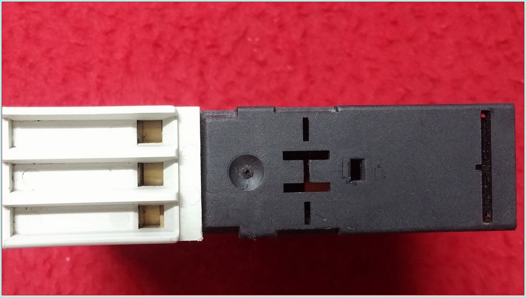 SIEMENS 3RP1576-1NP30 SIMIREL 2 NO KONTAKLI 60SN YILDIZ-ÜÇGEN RÖLESİ
