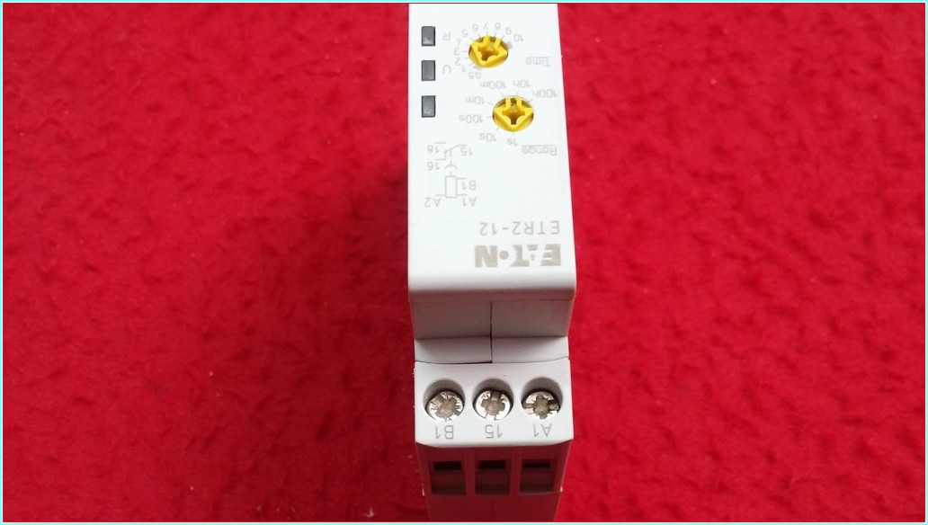 EATON ETR2-12 GECİKMELİ ZAMAN RÖLESİ