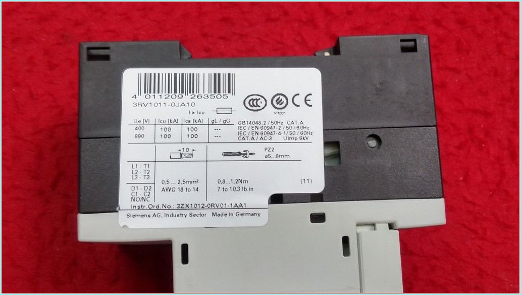 SIEMENS 3RV1011-0JA10 0,7-1A ŞARTEL TİPİ YARDIMCI KONTAKLI MOTOR KORUMA