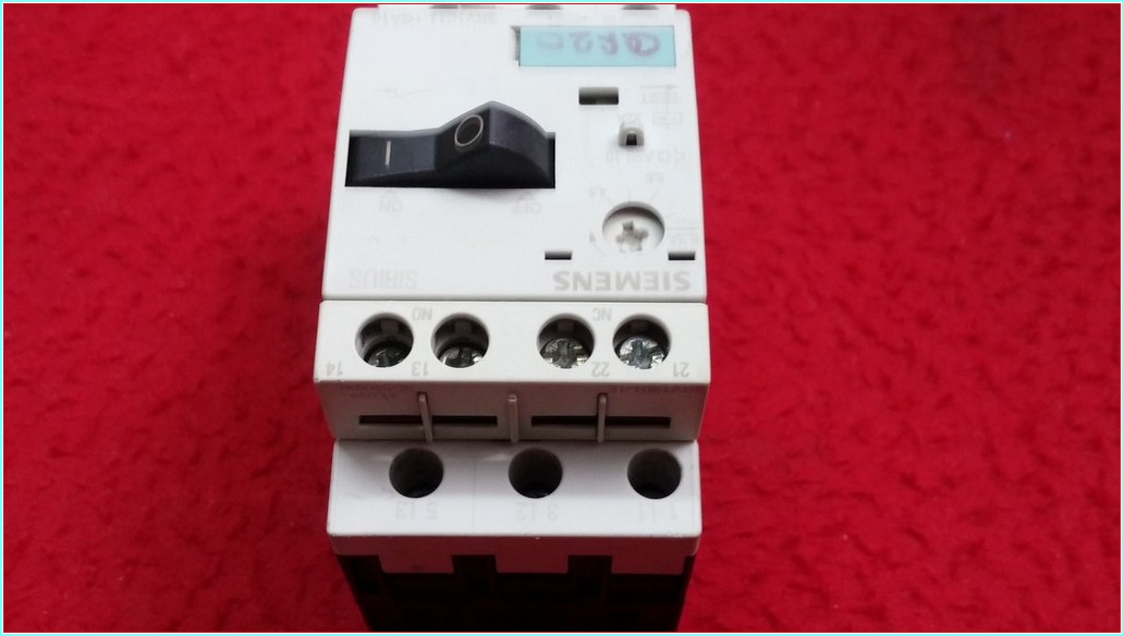 SIEMENS 3RV1011-1GA10 4,5-6,3A ŞARTEL TİPİ MOTOR KORUMA