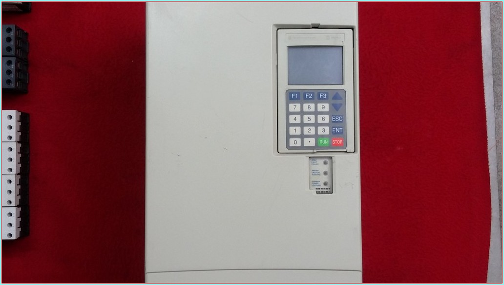 TELEMECANİQUE ATV66D16N4 11-15 KW SÜRÜCÜ INVERTER DRIVER