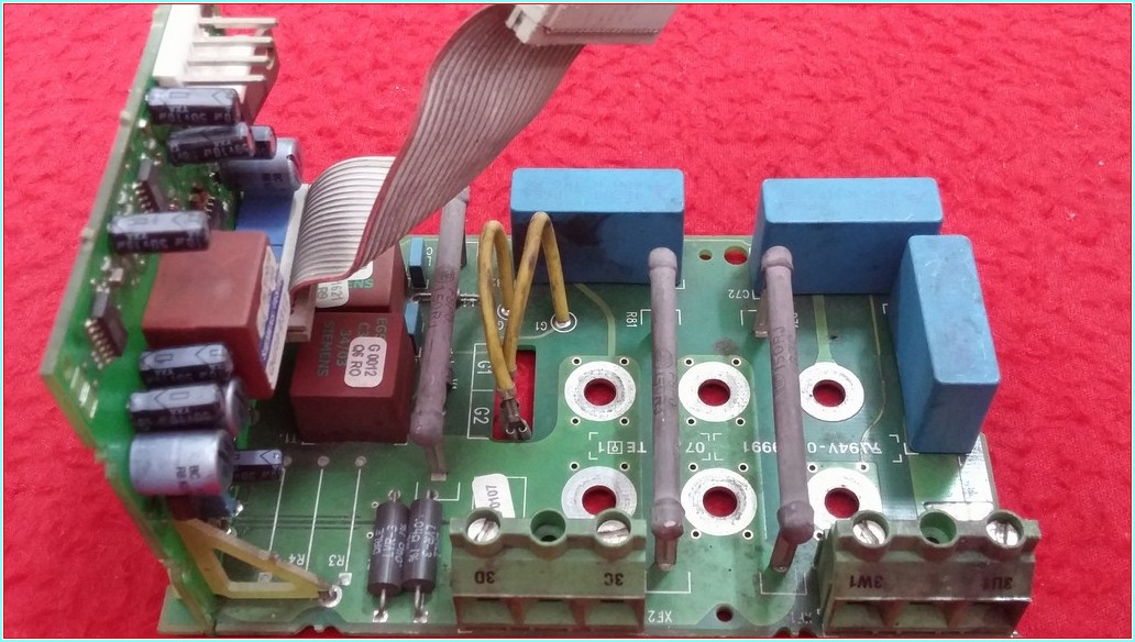 SIEMENS C98043-A7014-L1 DC SÜRÜCÜ ALAN KARTI  GÜÇ KAYNAĞI MODÜLÜ