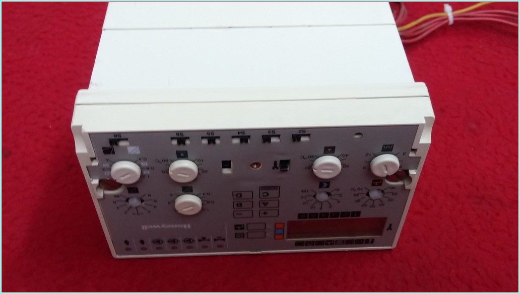 HONEYWELL W6060C KAZAN ISI KONTROL CİHAZI