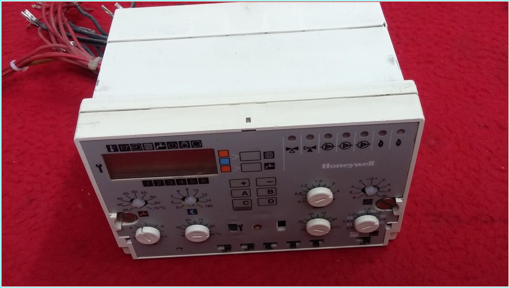 HONEYWELL W6060C KAZAN ISI KONTROL CİHAZI