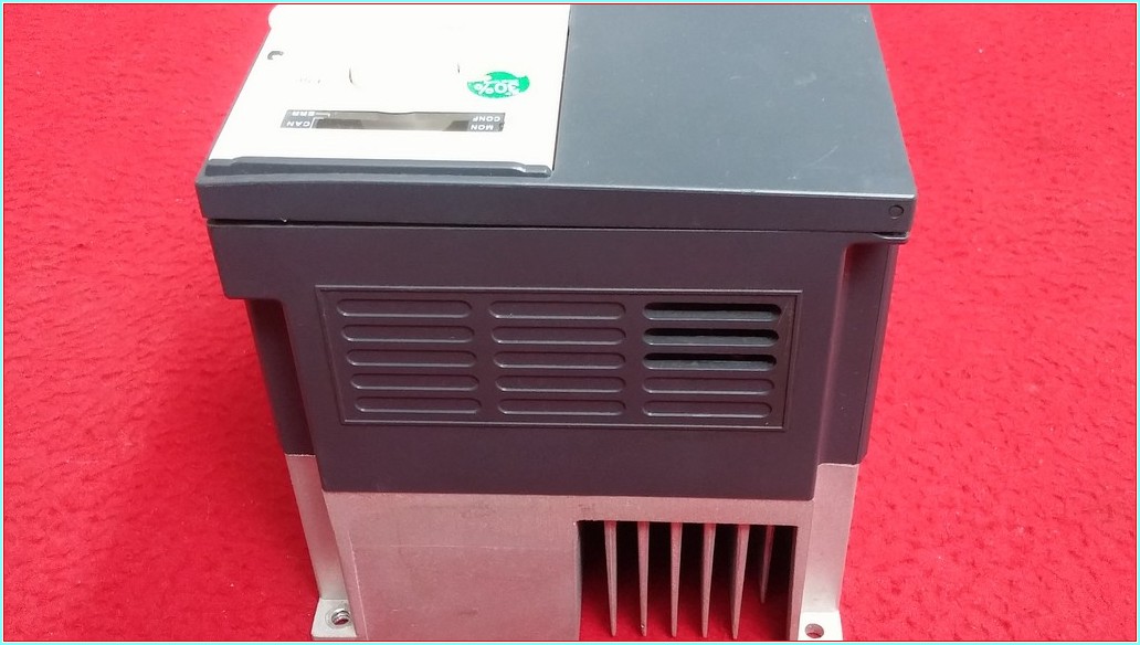 SCHNEİDER ATV312HU30N4 ATV312 3,0 KW SÜRÜCÜ
