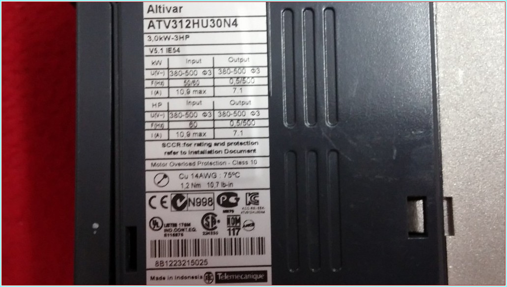 SCHNEİDER ATV312HU30N4 ATV312 3,0 KW SÜRÜCÜ