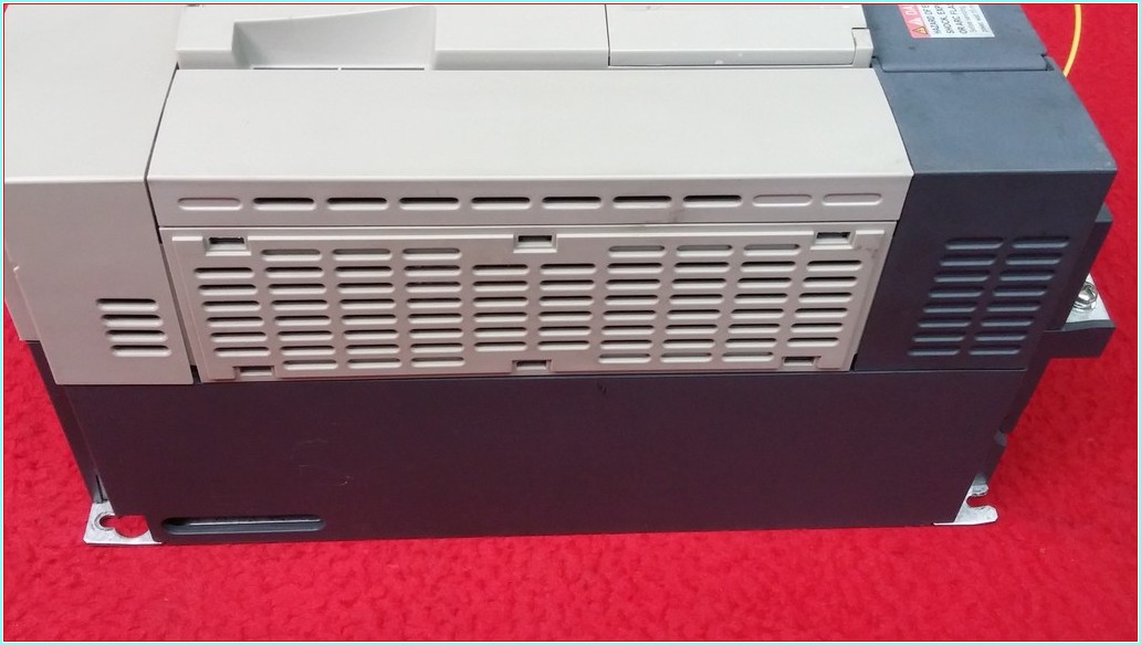 TELEMECANİQUE ATV71HU75N4 ATV71HU75N4Z 7,5 KW ATV71HU75N4Z305 SÜRÜCÜ