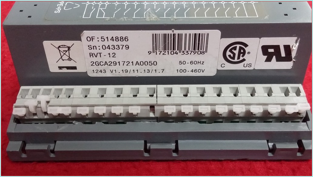 ABB RVT-12 2GCA291721A0050 DOKUNMATİK VE RENKLİ EKRAN GÜÇ FAKTÖRÜ DENETLEYİCİSİ