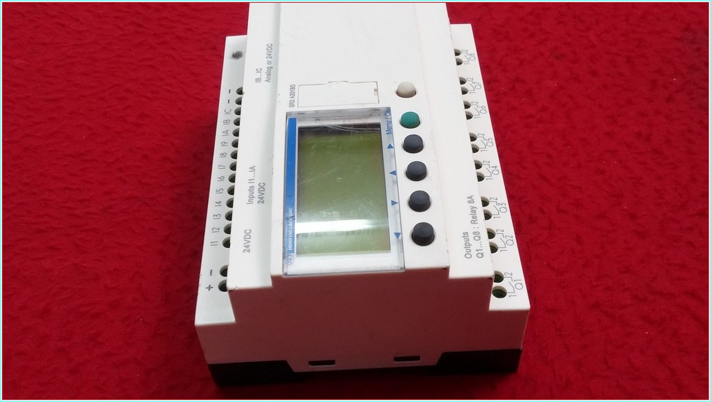 TELEMECANİQUE SR2 A201BD SR2A201BD ZELİO PLC