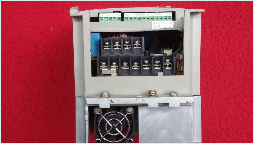 TELEMECANİQUE ATV28HU29N4 1,5KW 2HP (380 GİRİŞ) AĞIR ŞART