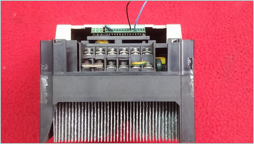 MOELLER DF51-340-7K5 7,5 KW SÜRÜCÜ 7,5KW INVERTER DRIVE