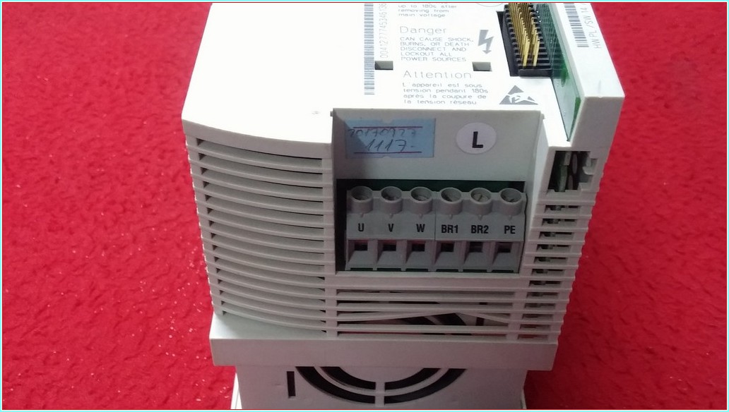 MOELLER DV4-340-5K5 5,5 KW SERVO SÜRÜCÜ