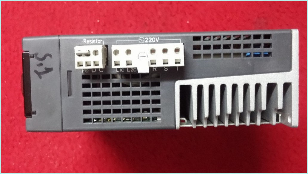 DELTA ASD-A2-1521-M 1,5KW SERVO SÜRÜCÜ INVERTER DRIVER