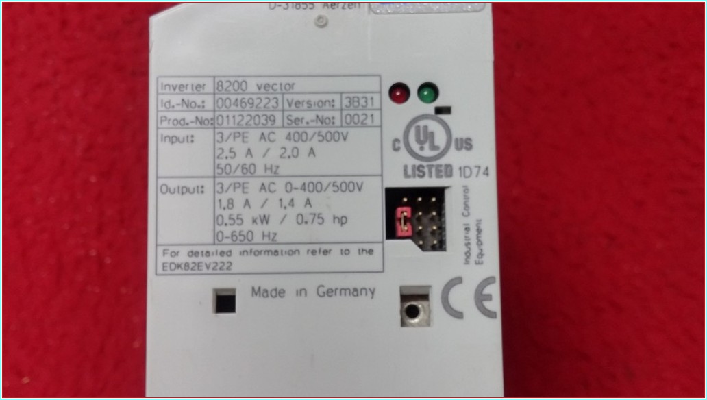 LENZE E82EV551_4C E82EV551-4C E82EV551 13436007 8200 0,55 KW 380V E82EV551K4C SÜRÜCÜ