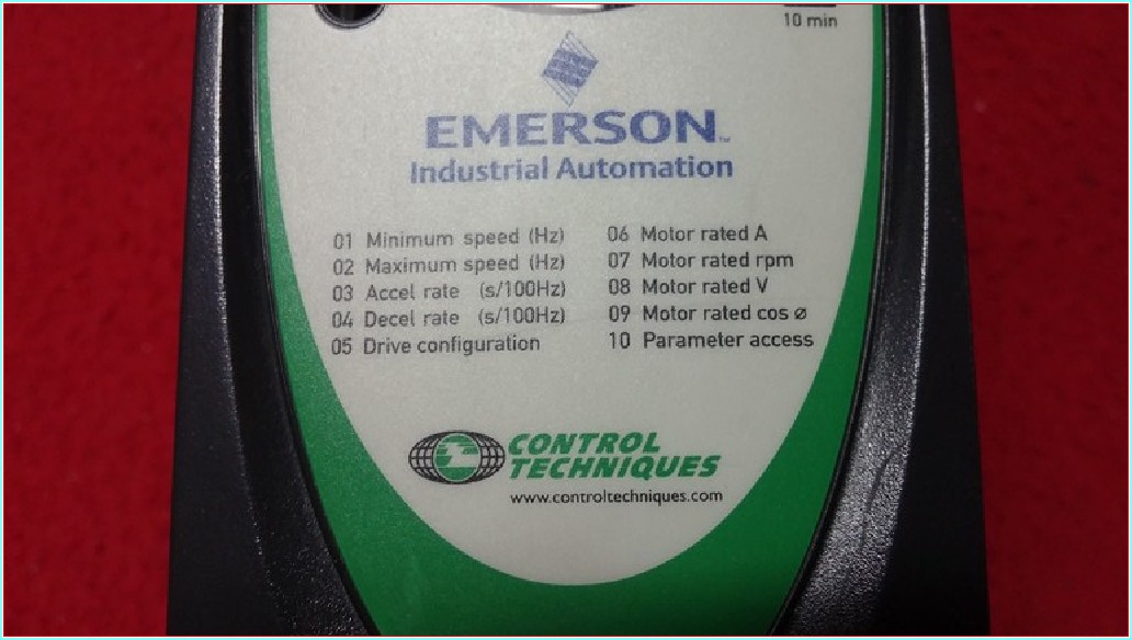 EMERSON SKB3400110 1,1 KW İNPUT 380V SÜRÜCÜ
