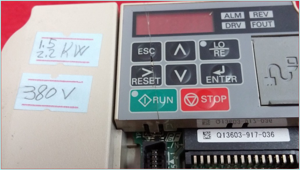 YASKAWA V1000 CIMR-VC4A0005BAA