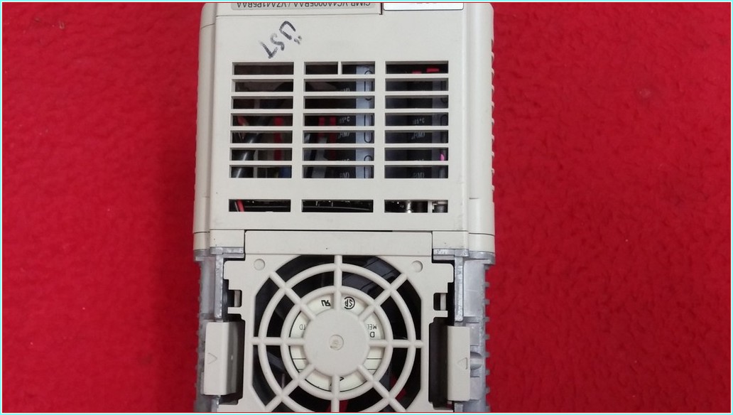 YASKAWA V1000 CIMR-VC4A0005BAA