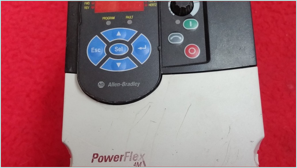 ALLEN BRADLEY 22F-A011N103 2,2 KW SÜRÜCÜ