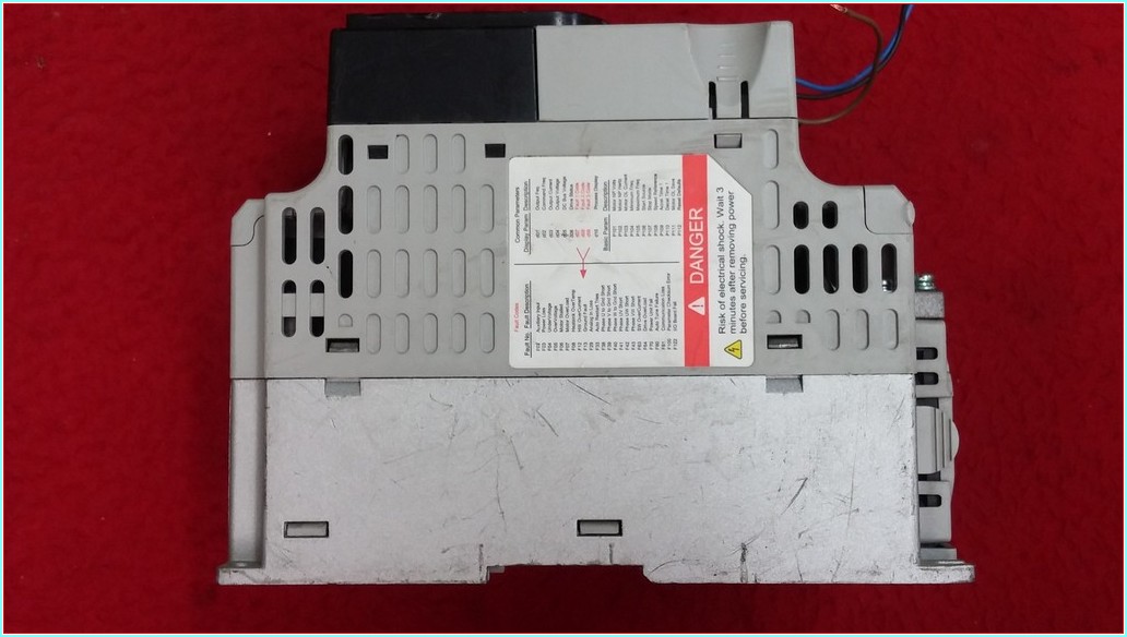 ALLEN BRADLEY 22F-A011N103 2,2 KW SÜRÜCÜ