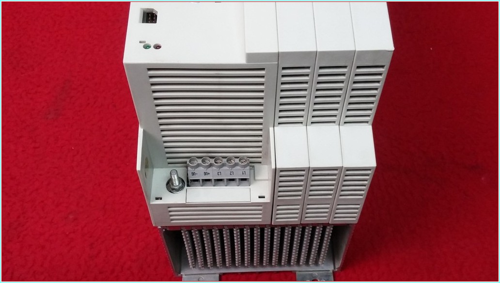 LENZE EVF9326-EV 18,5KVA 22,3A SERVO SÜRÜCÜ