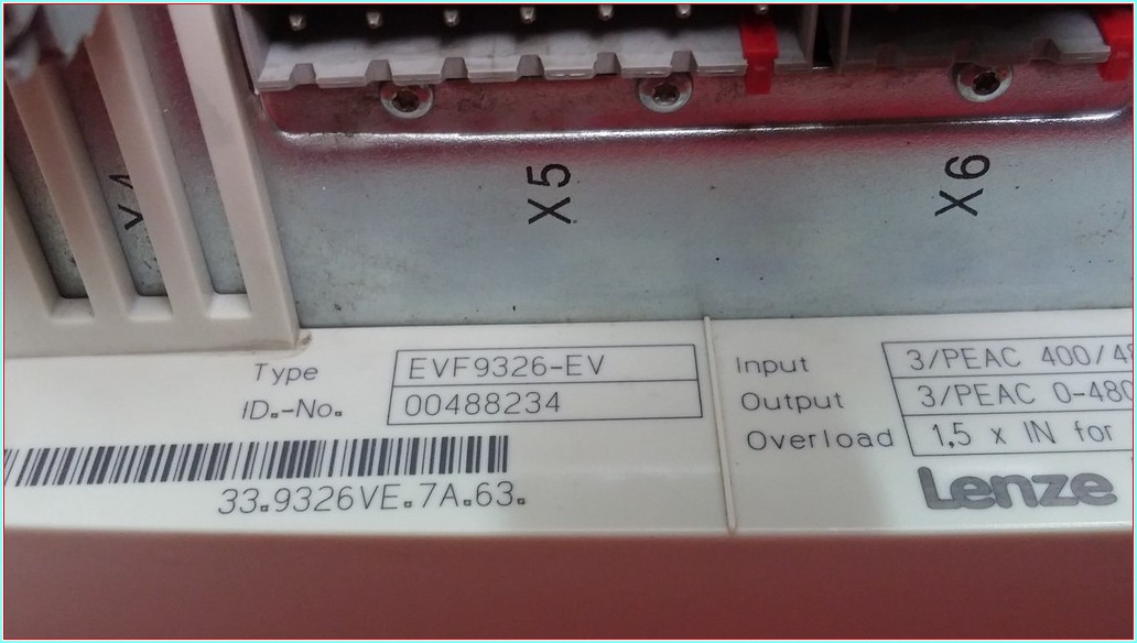 LENZE EVF9326-EV 18,5KVA 22,3A SERVO SÜRÜCÜ