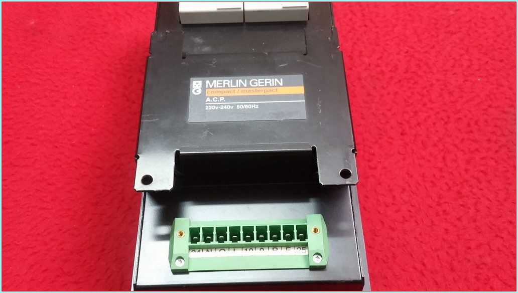 MERLİN GERİN COMPACT MASTERPACT NS INTERFACE PLATE ACP TRANSFER EKİPMANI
