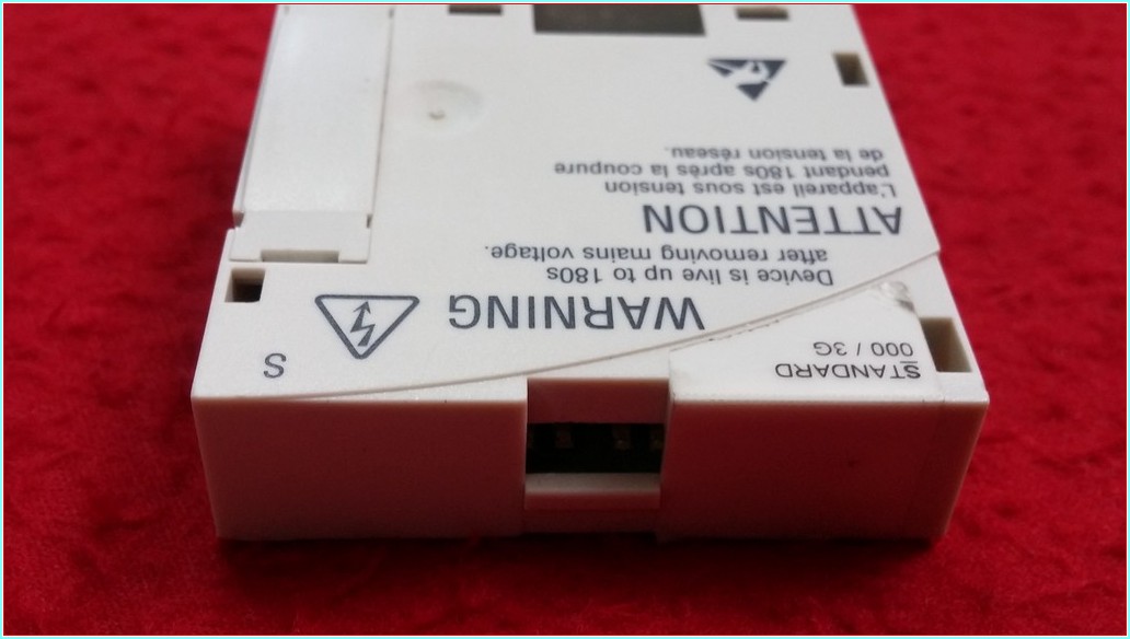 LENZE E82ZAFSC E82ZAFSC100 13140262 13140243 İŞLEV MODÜLÜ HABERLEŞME MODÜLÜ