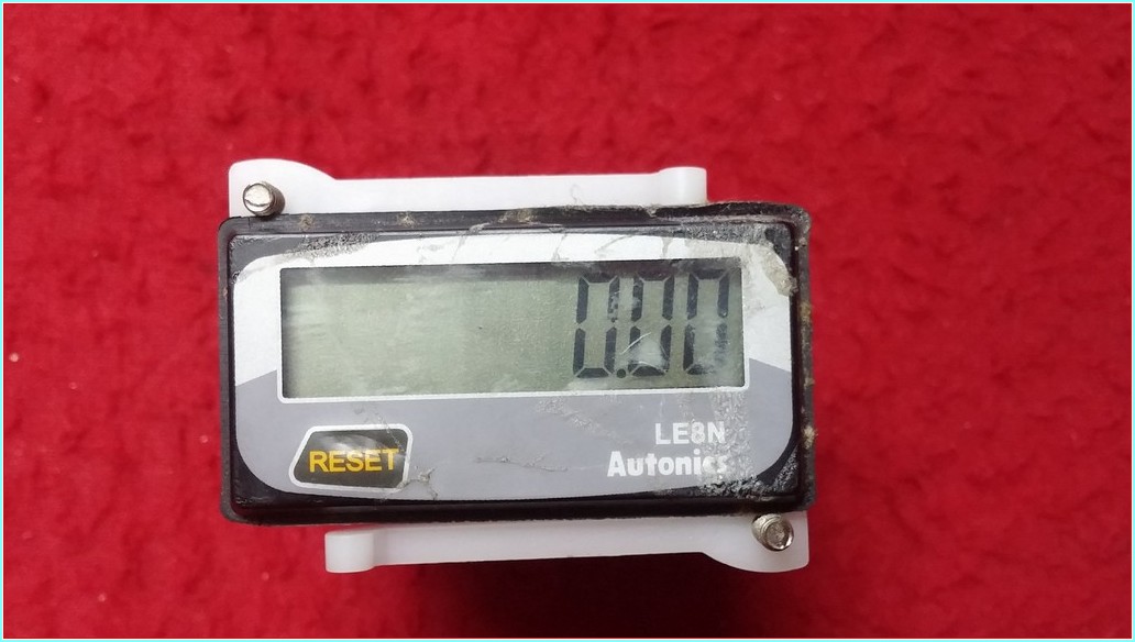 AUTONİCS LE8N KOMPAKT LCD ZAMANLAYICI