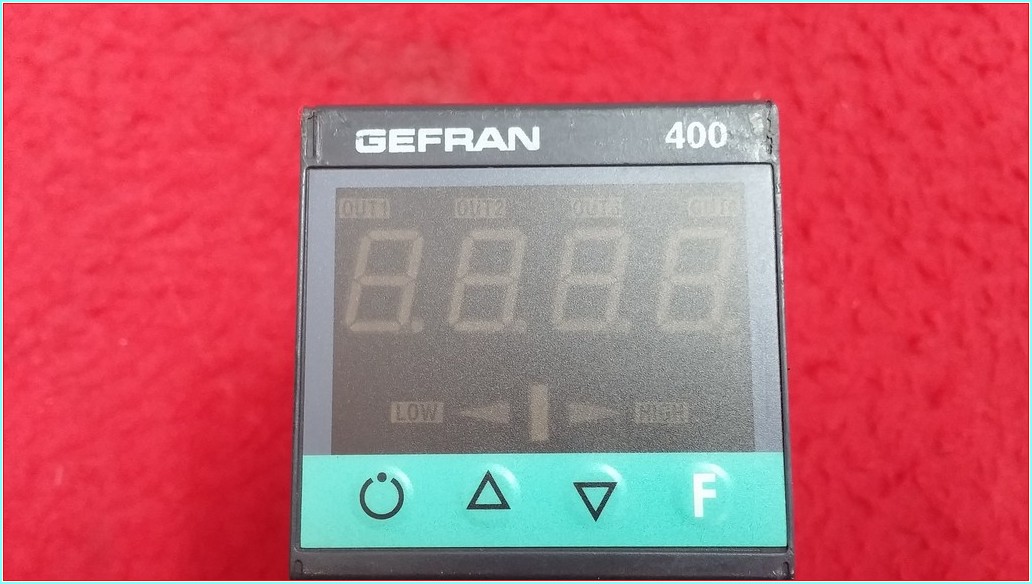 GEFRAN 400-RR-1-000 ISI KONTROL CİHAZI