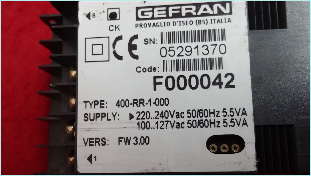 GEFRAN 400-RR-1-000 ISI KONTROL CİHAZI