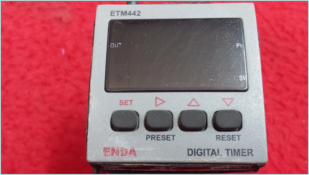ENDA ETM442-230VAC ETM442 DİJİTAL ZAMAN RÖLESİ