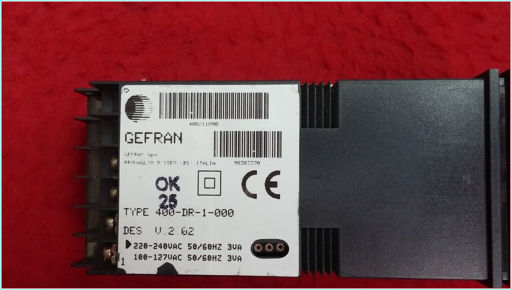 GEFRAN 400-DR-1-000 ISI KONTROL CİHAZI