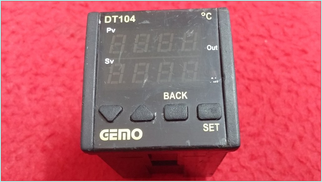 GEMO DT104A ISI KONTROL CİHAZI