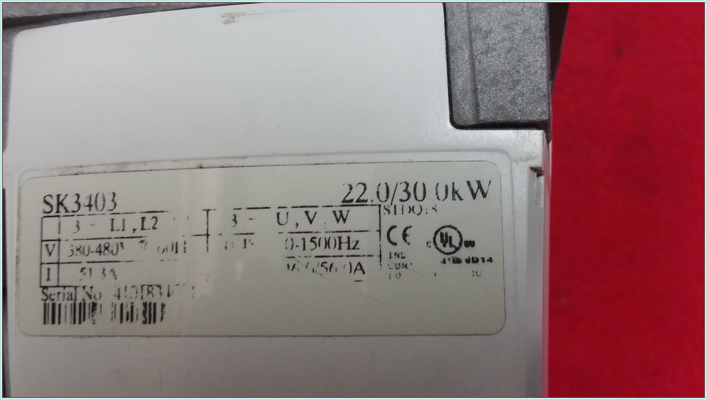 EMERSON SK3403 22-30 KW 1500 HZ SÜRÜCÜ