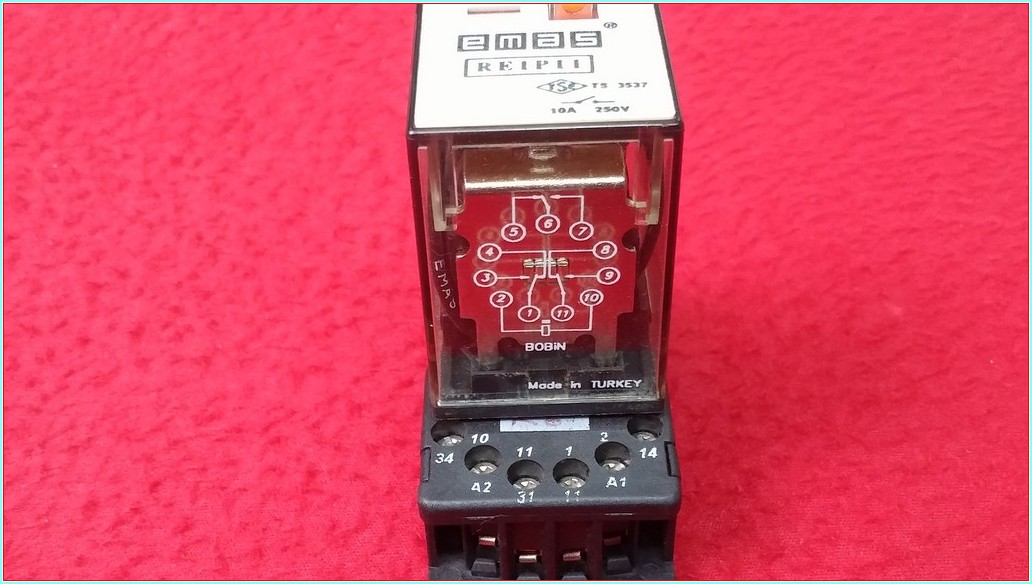 EMAS RE1P11 TS 3537 24VDC 10 A 11 PİMLİ DİP SÖKETİ İLE BİRLİKTE 3 KONTAKLI RÖLE