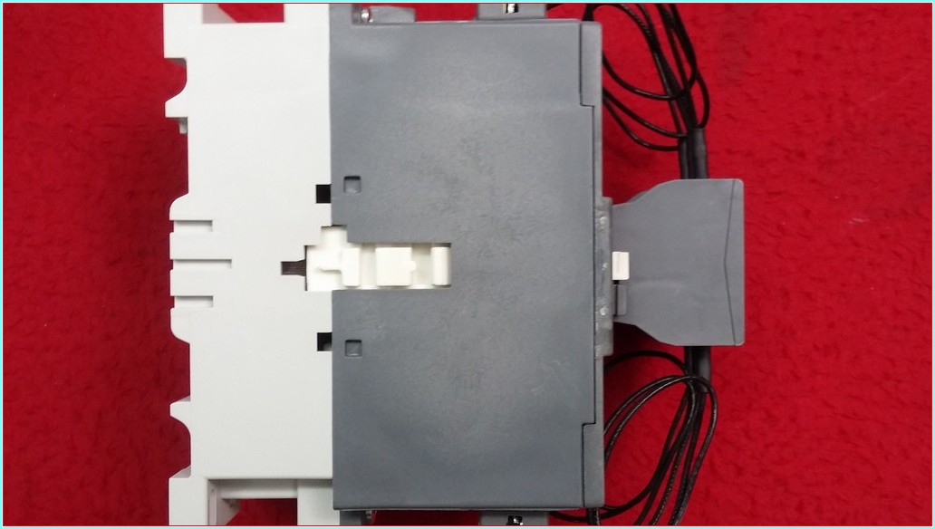 ABB UA95-30 UA95-30-00 UA95 1SFL431024R8000 UA95-30-00RA
