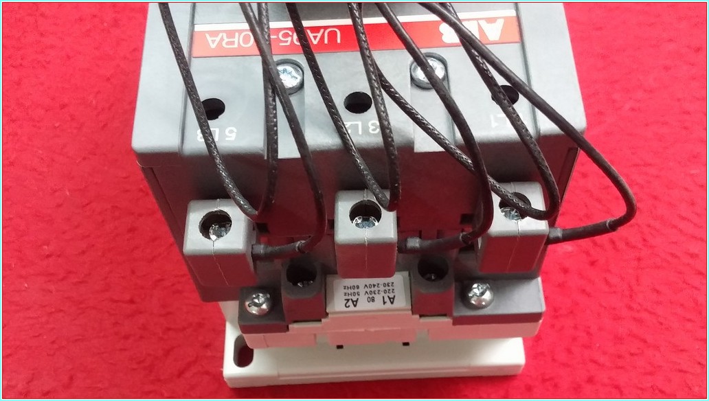 ABB UA95-30 UA95-30-00 UA95 1SFL431024R8000 UA95-30-00RA