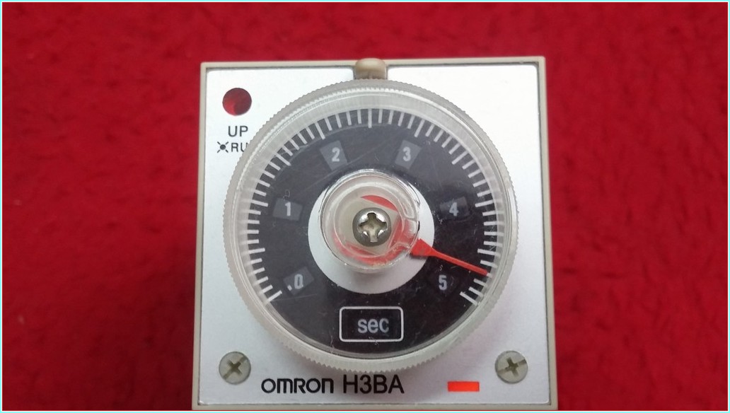 OMRON H3BA-8 ÇOK İŞLEVLİ ANALOG ZAMANLAYICI