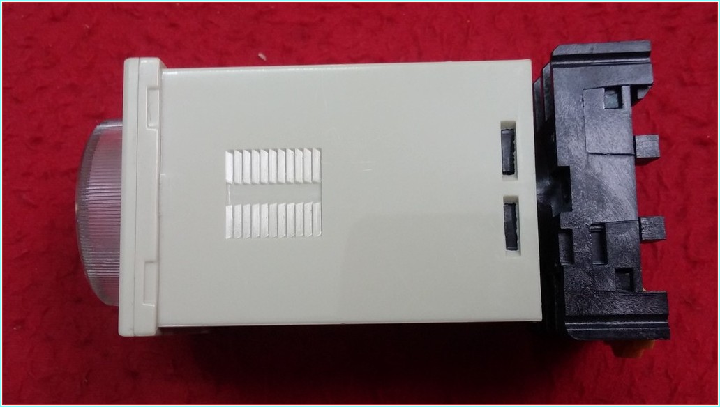 OMRON H3BA-8 ÇOK İŞLEVLİ ANALOG ZAMANLAYICI