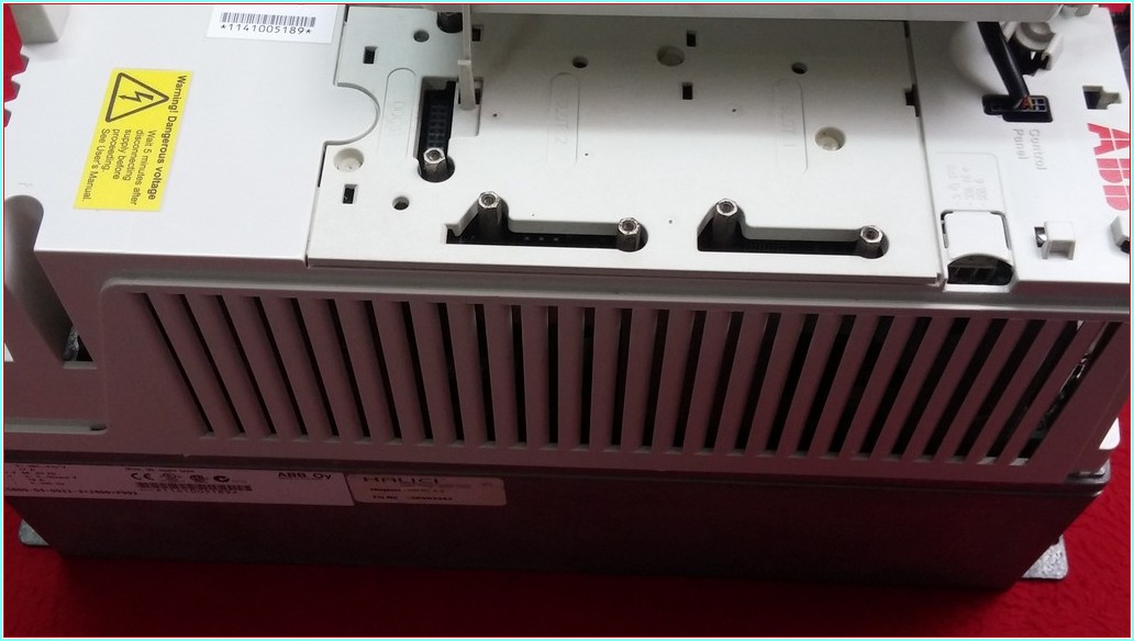 ACS800-04-0011-3+J400+P901 ACS800-04-0011-3 ABB