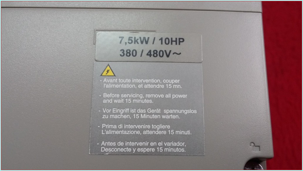TELEMECANİQUE ATV21HU75N4 ATV21 7,5 KW HVAC SÜRÜCÜ