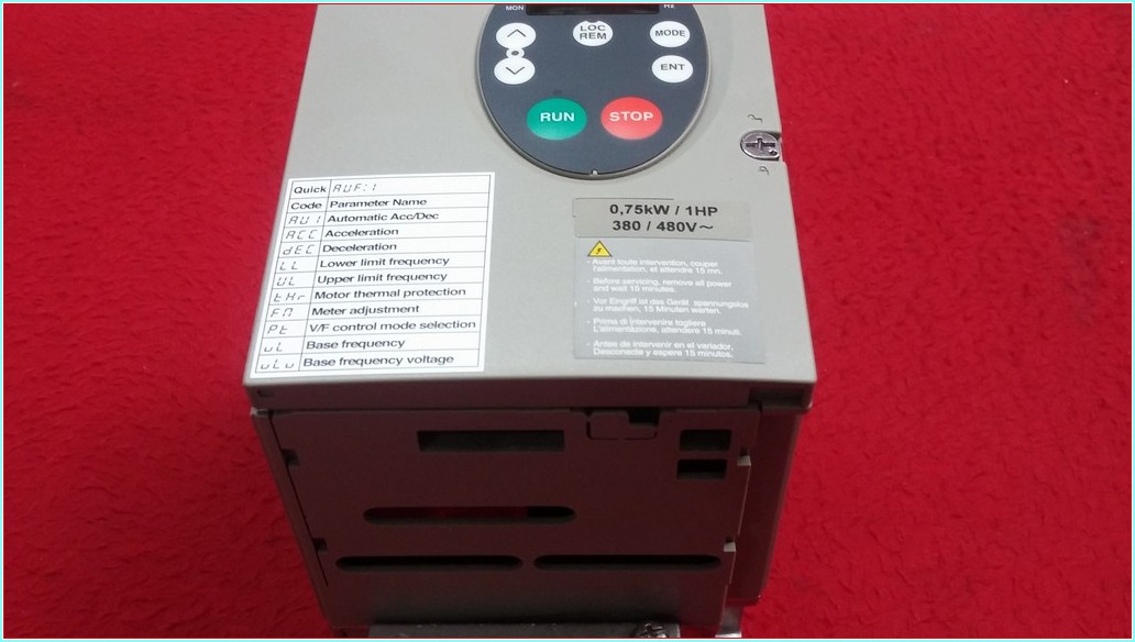 TELEMECANİQUE ATV21H075N4 0,75 KW HVAC SÜRÜCÜ