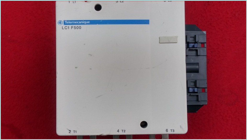 TELEMECANİQUE LC1F500 LC1 F500 250 KW 700A LC1F500 KONTAKTÖR