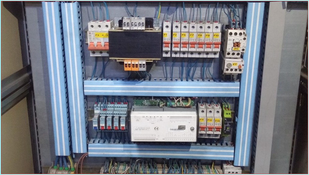 37 KW SÜRÜCÜLÜ VİDALI KONTROL PANELLİ HAZIR KOMPRESÖR PANOSU