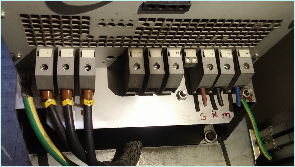37 KW SÜRÜCÜLÜ VİDALI KONTROL PANELLİ HAZIR KOMPRESÖR PANOSU