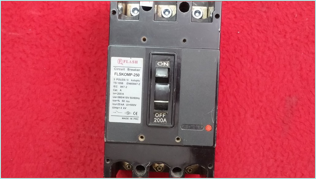FLASH FLSKOMP-250 200A TMŞ 200 AMPER DEVRE KESİCİ ŞALTER