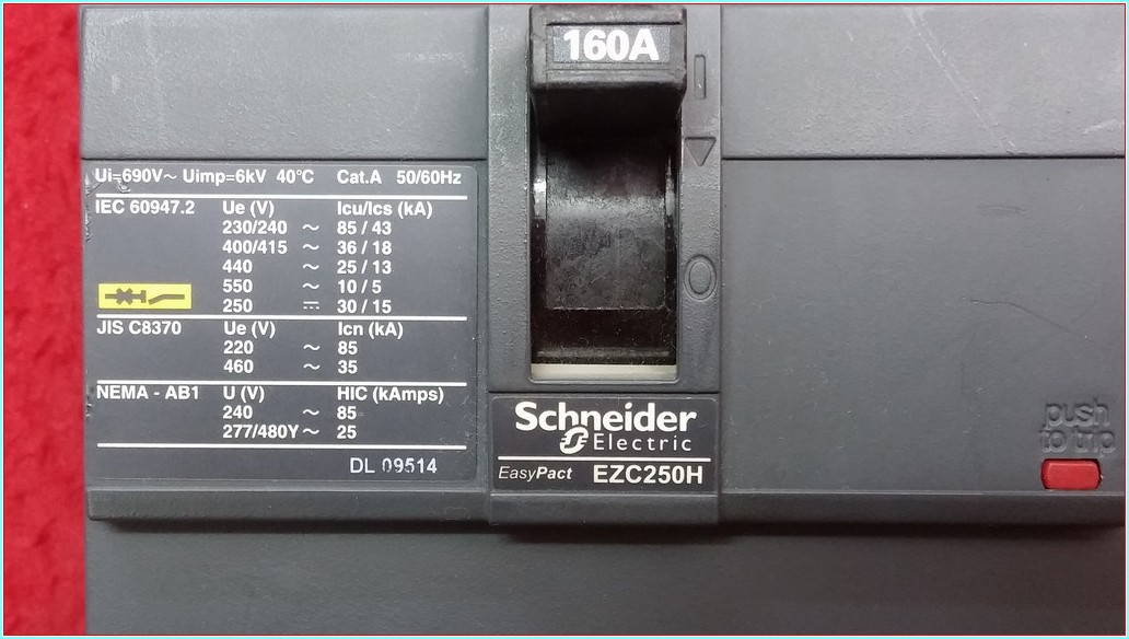 SCHNEİDER EZC250H 160A TMŞ