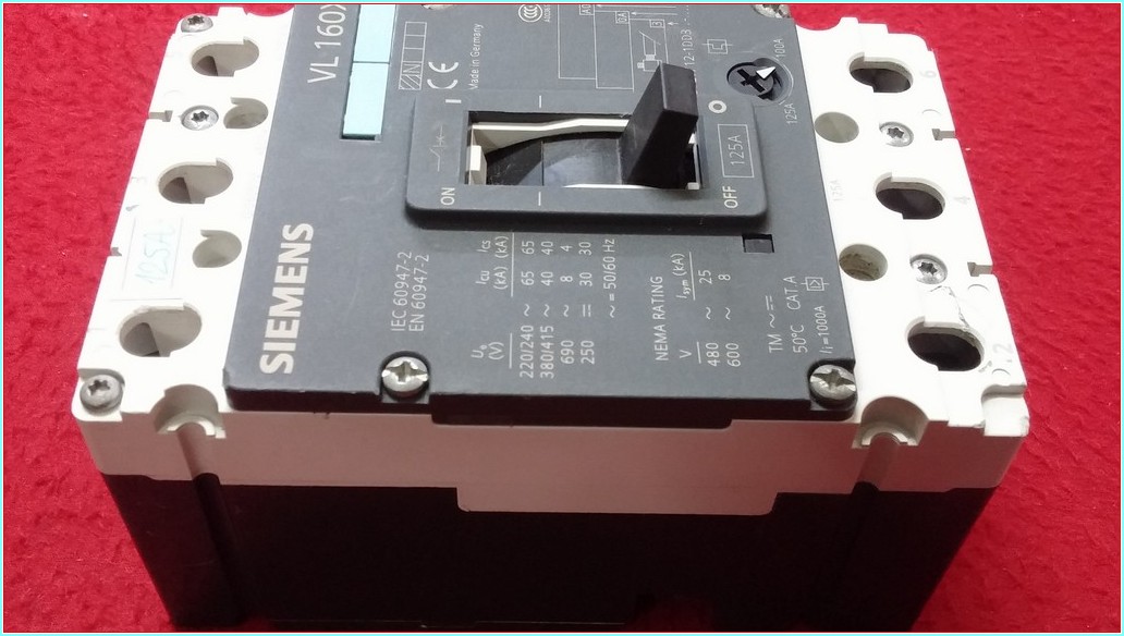 SIEMENS 3VL1712-1DD33-0AA0 VL 160X 125A 