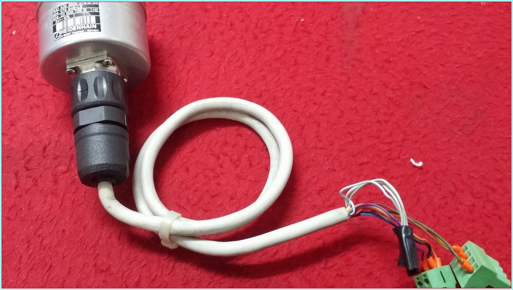 HEIDENHAIN ROD 426 3600 27S12-03 376 846-L6 5V-- ENCODER