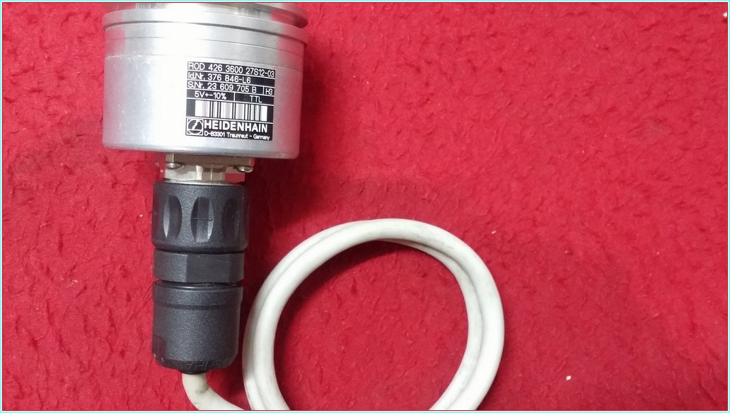 HEIDENHAIN ROD 426 3600 27S12-03 376 846-L6 5V-- ENCODER